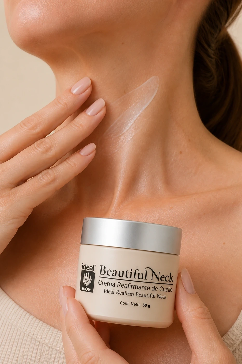 Aplicación ascendente de Beautiful Neck de Ideal en cuello y escote